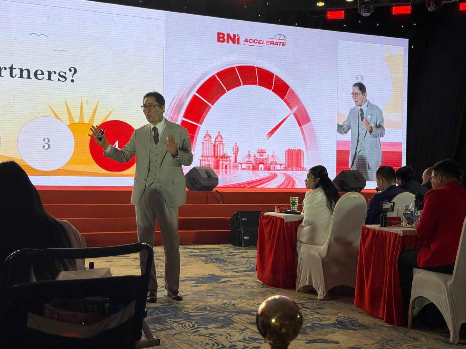 John Yoon: AI dự đoán, con người thấu hiểu - HNĐC 2026