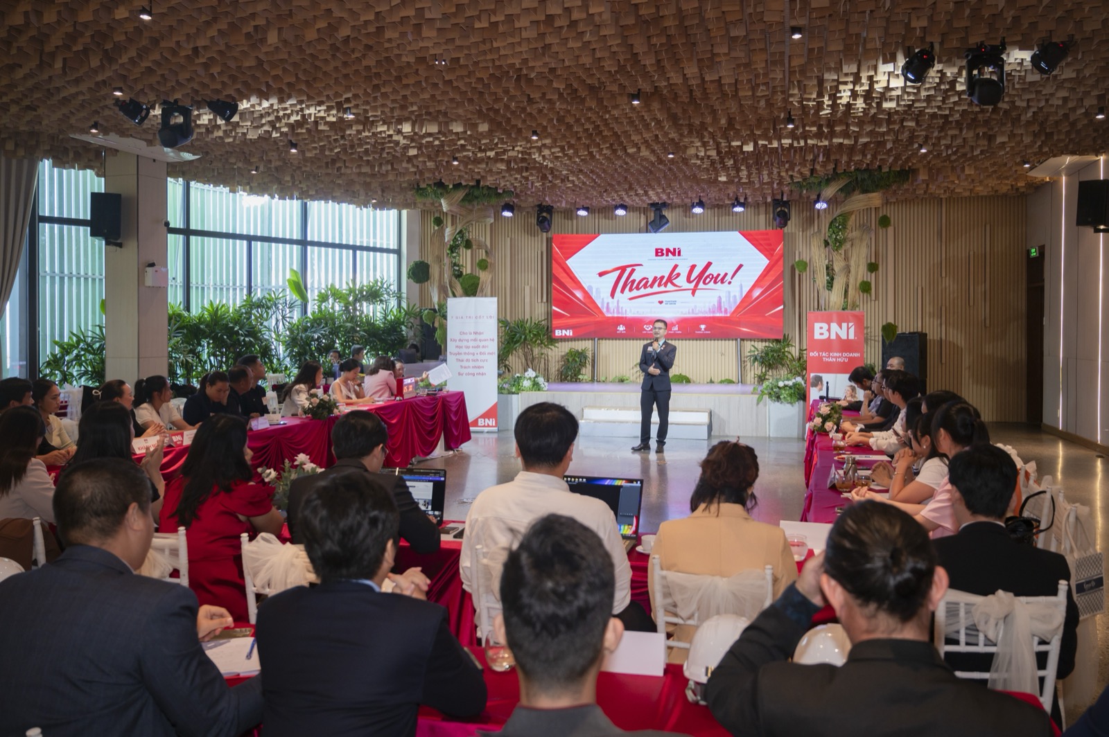 Lê Tấn Đào chia sẻ trước cộng đồng doanh nghiệp