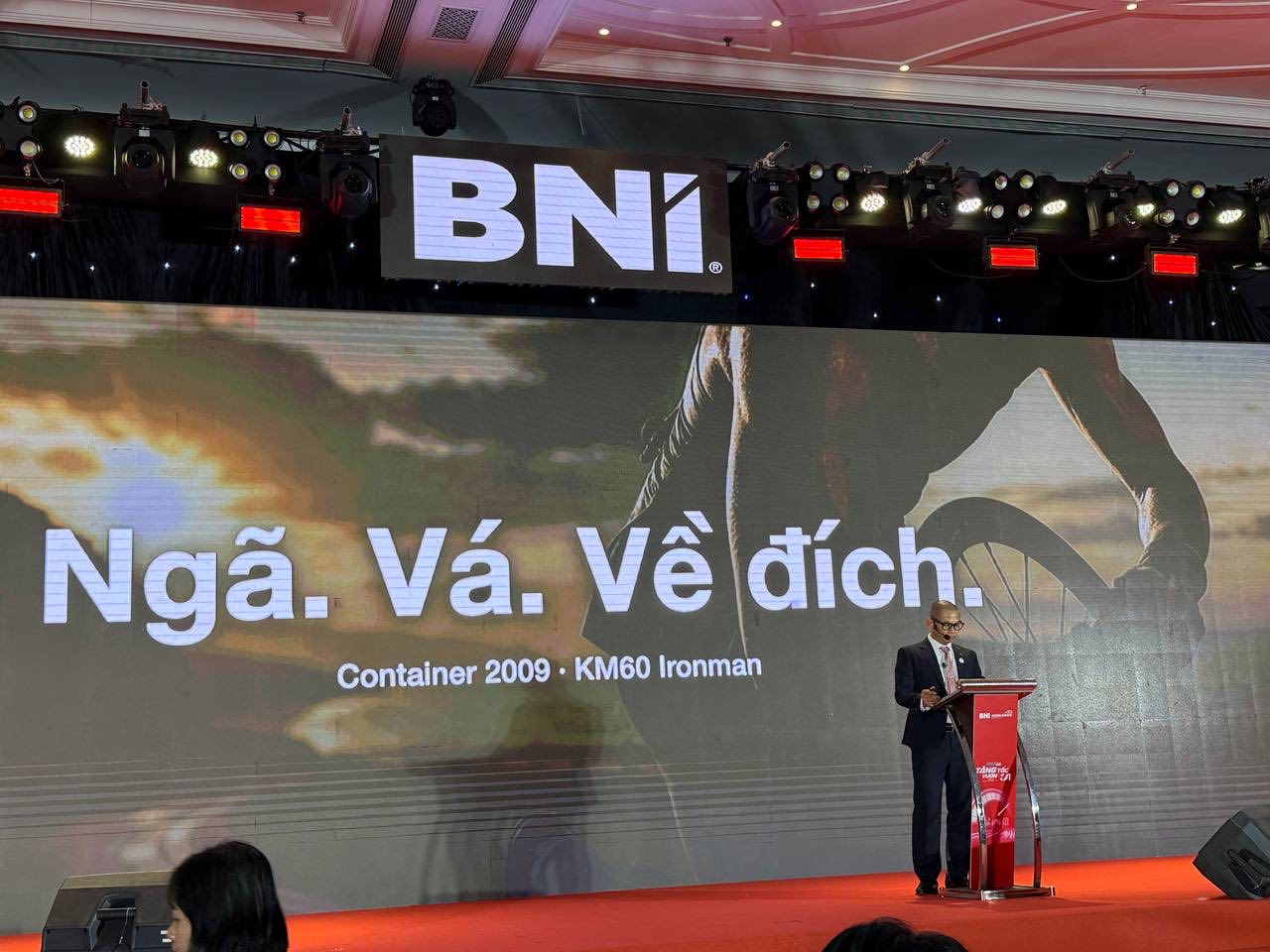 Thầy Phạm Thành Long tại Hội Ngộ Đỉnh Cao 2026 Vinh